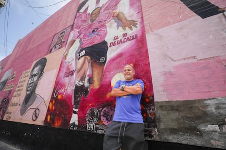 Omar ‘Caramelo’ Zegarra: ‘Carlos ‘Kukín’ Flores fue el ‘10’ de la calle’