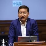 Investigan a cuatro congresistas por presuntos sobornos