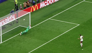 ¡España golpea primero! Oyarzabal marca de penal ante Francia y acerca a La Roja a la final del Mundial 2026