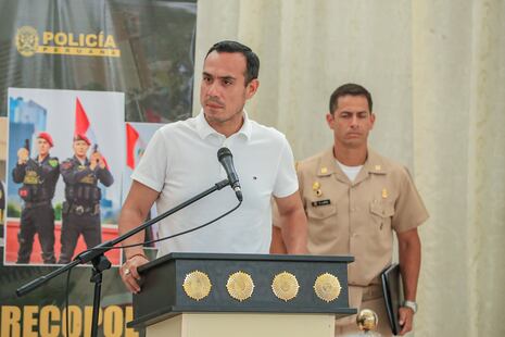 Fiscalía abre investigación por presuntas contrataciones irregulares de jóvenes que se reunieron con José...