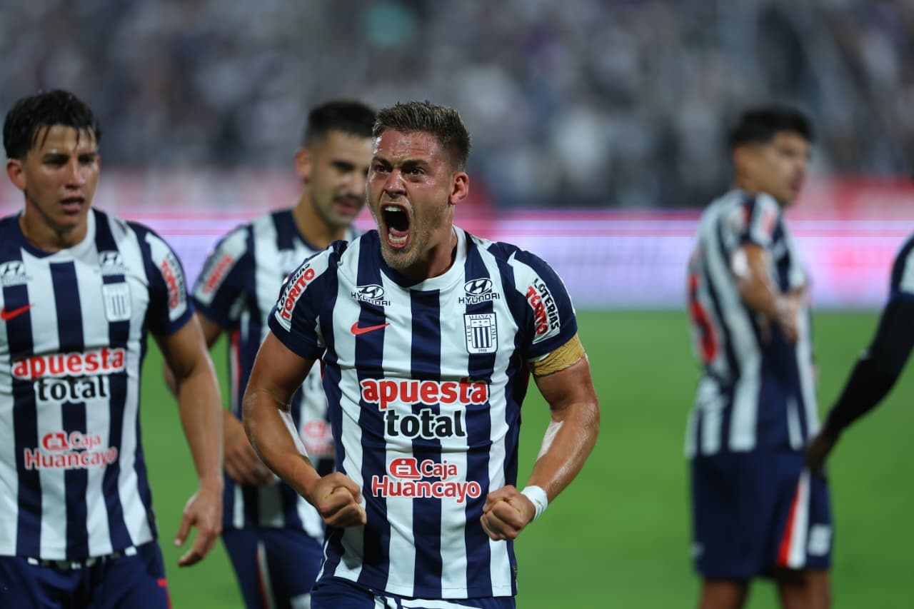 Con tantos de Girotti y Castillo, Alianza Lima venció a Moquegua y ya suma 32 puntos en el Apertura.
(Fotos: Giancarlo Avila / @photo.gec)