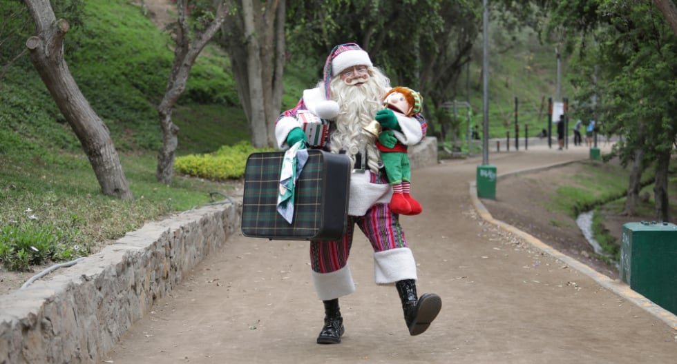 Papá Noel peruano contó que a veces tiene que trabajar en Navidad. (Foto: Britanie Arroyo / GEC)