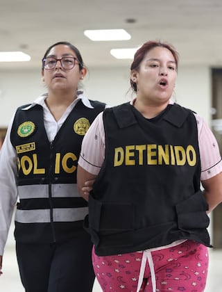 ¡Cayeron la ‘China Yessenia’ y ‘Pimpollo’! Capturan a pareja sospechosa del incendio que mató a diez personas en La Victoria