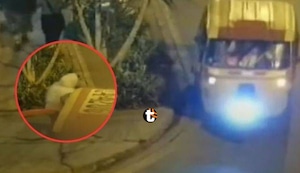 ¡Fuertes imágenes! Sicario que iba de pasajero balea a mototaxista por la espalda en Comas | VIDEO