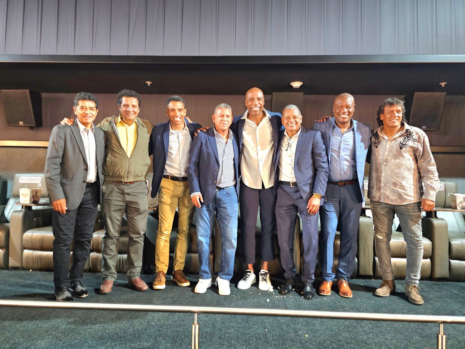 Cuto acude al cine a ver Esta es la U