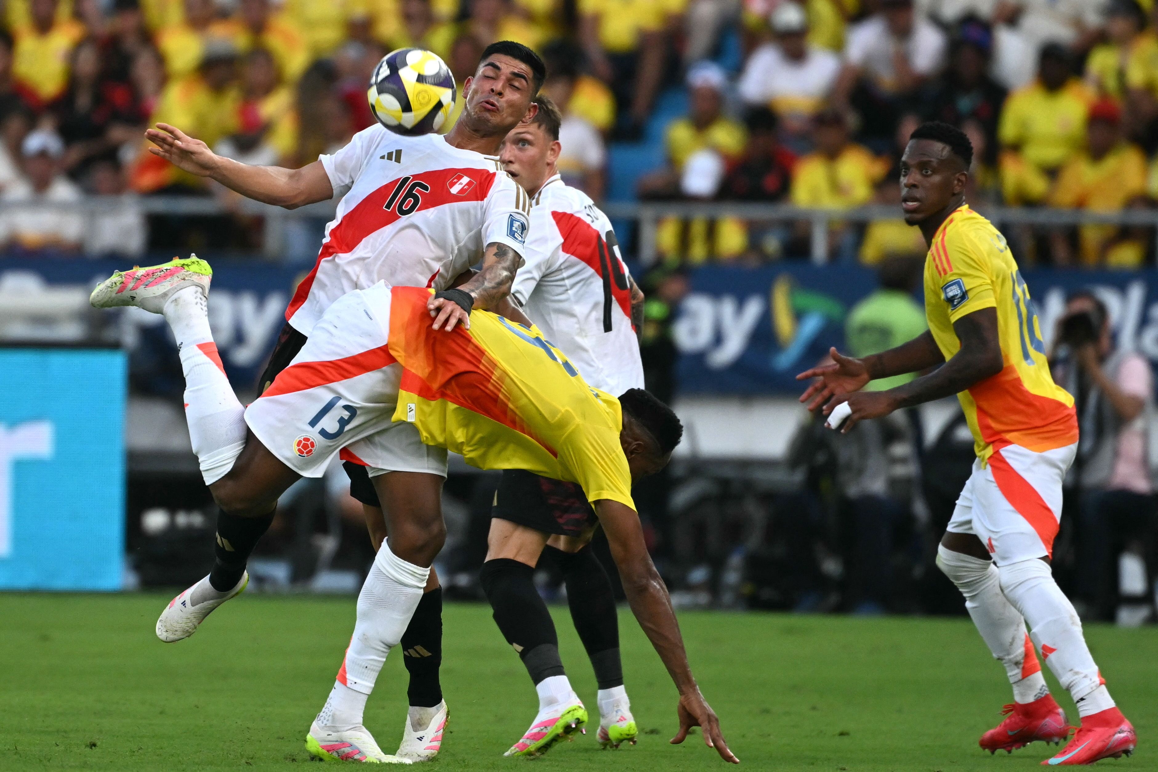 La selección peruana empató 0-0 con Colombia en Barranquilla. (AFP)
