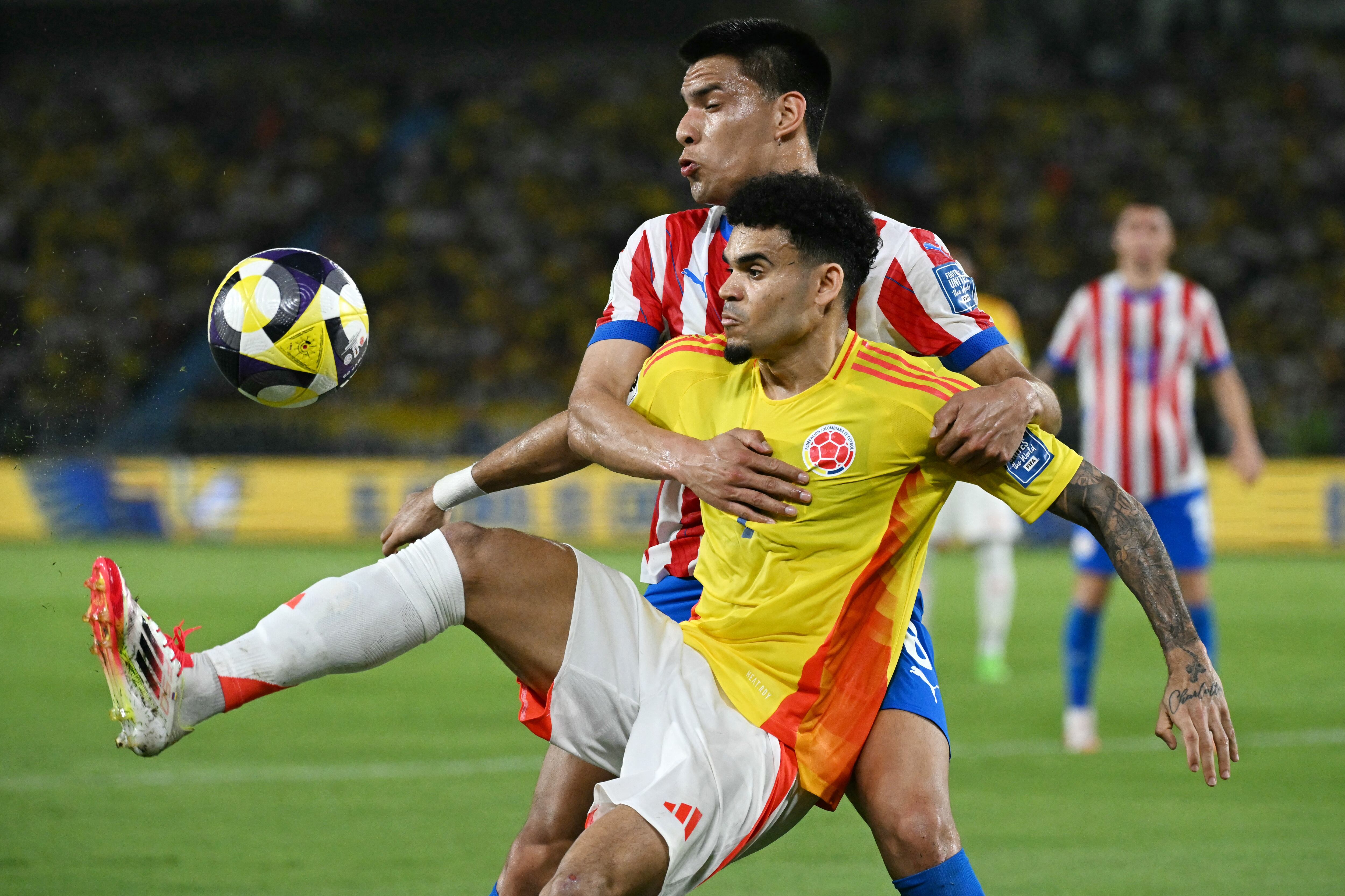 Colombia igualó 2-2 con Paraguay por la fecha 14 de las Eliminatorias Sudamericanas 2026. Mira el resumen del partido aquí.
