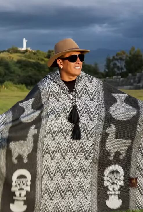 Christian Cueva comparte insólito video en Cusco.