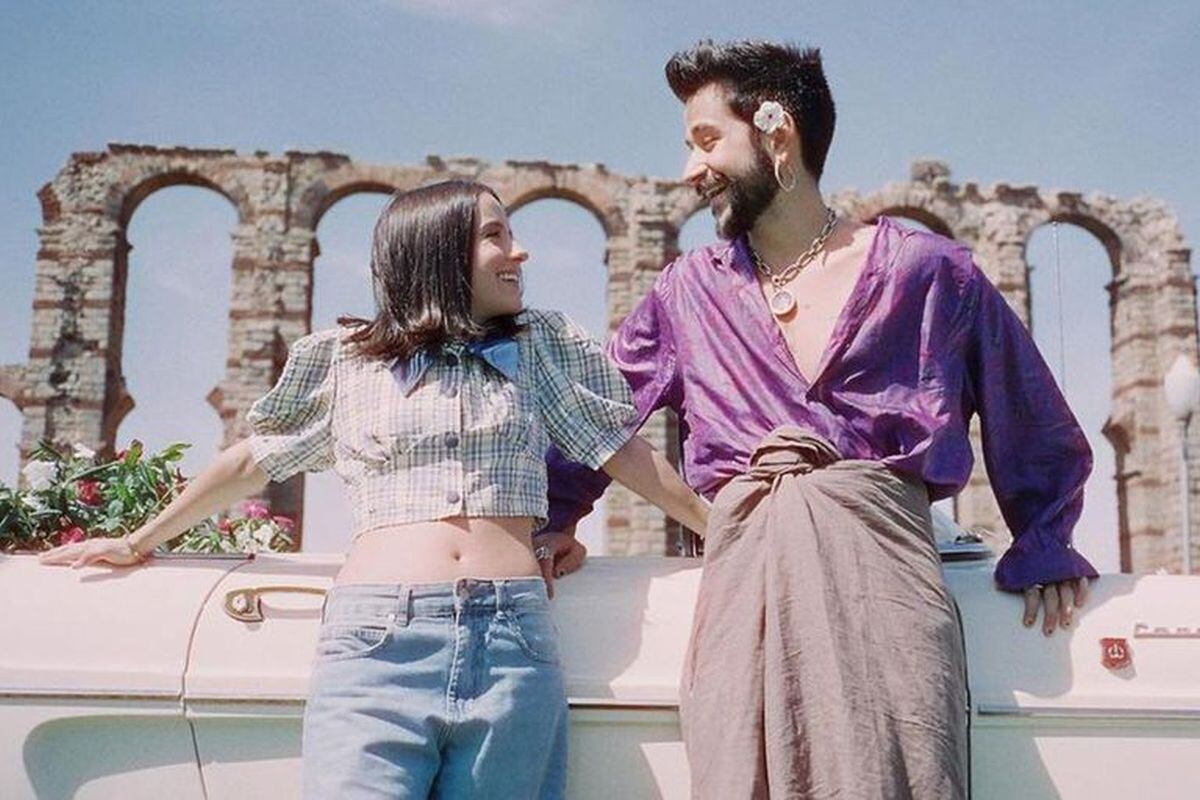 En el videoclip de “Índigo” se anunció el embarazo de Evaluna y cómo reaccionaron sus familiares al conocer que espera su primer bebé (Foto: Camilo/YouTube)