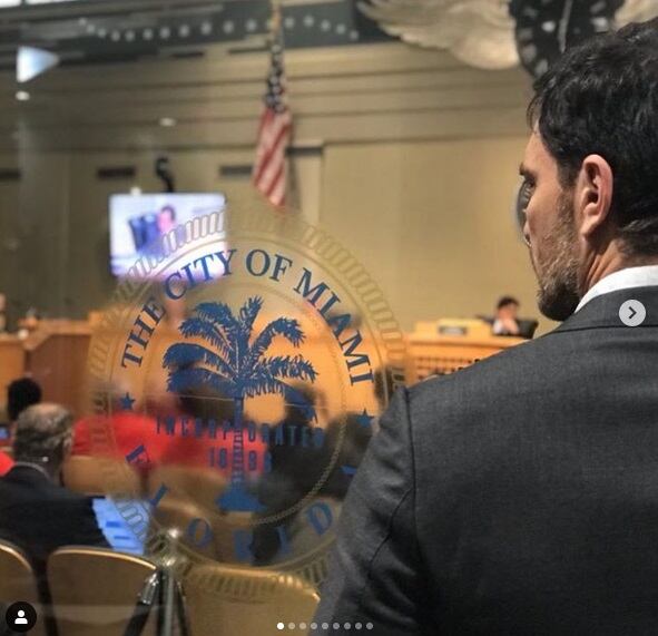 Mensaje de Julián Gil a través de su cuenta de Instagram. Foto: Instagram