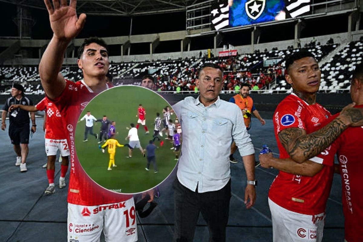 Entrenador sale custodiado por sus pupilos antes que fuera perseguido por los rivales (Foto: Getty Images)