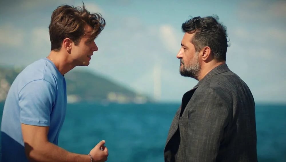 Doruk se enfrenta a su padre en "Hermanos" (Foto: NG Medya)