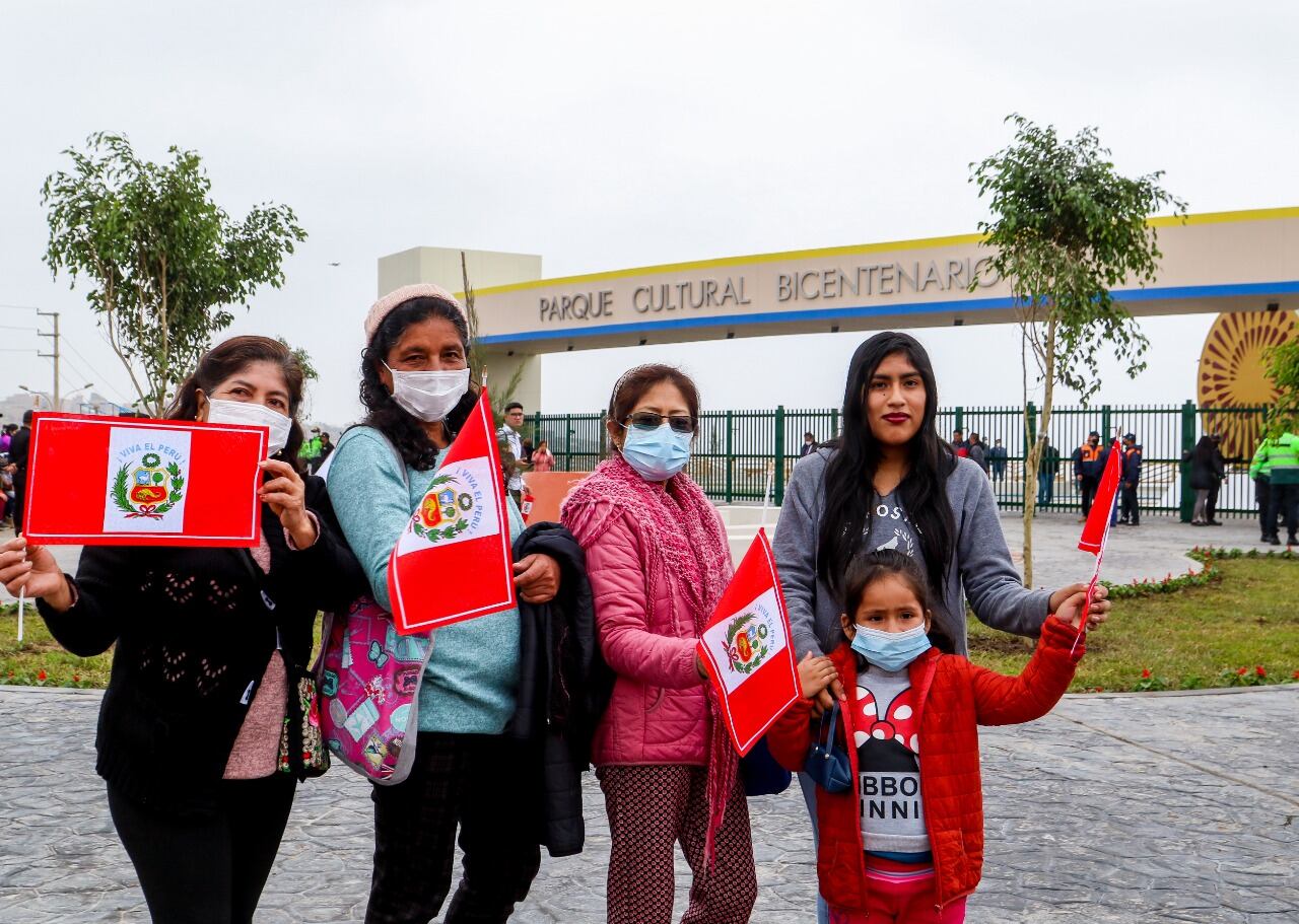 Pobladoras en el Parque Zonal Cultural Bicentenario. (Foto: Municipalidad de Ventanilla)