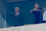 Héctor Cúper presencia el duelo de Universitario ante Grau desde el palco presidencial del Estadio Monumental