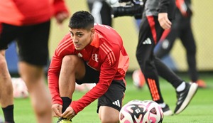 Selección peruana realizó su primera práctica con la presencia de Jorge Murrugarra