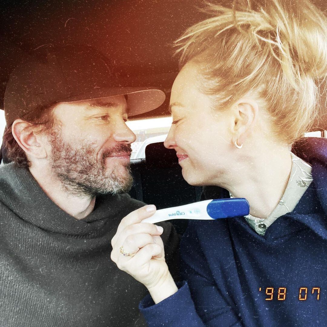 Kaley Cuoco y Tom Pelphrey dieron a conocer que esperaban una hija el 11 de octubre de 2022 (Foto: Kaley Cuoco / Instagram)