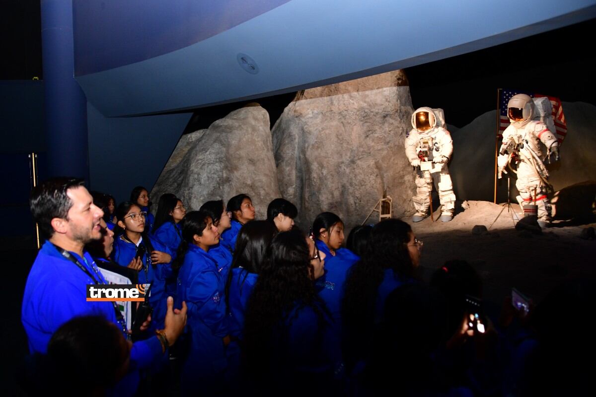 Tripulación de niñas del Perú y también de Ecuador llegaron a sede de la NASA para su preparación con astronautas. (She is / Isabel Medina / Trome)