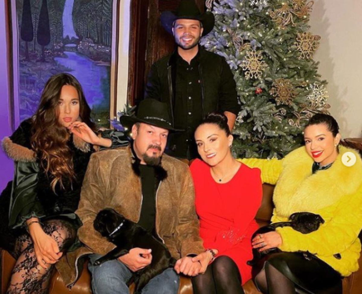 El clan Aguilar (Foto: Ángela Aguilar / Instagram)