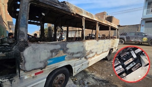 Incendio arrasa con más de 10 buses de transporte informal en el Callao