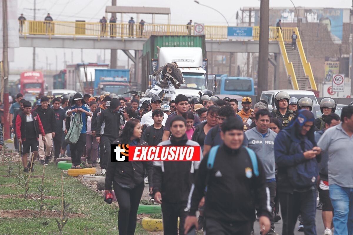 Choferes paralizaron sus actividades para marchar