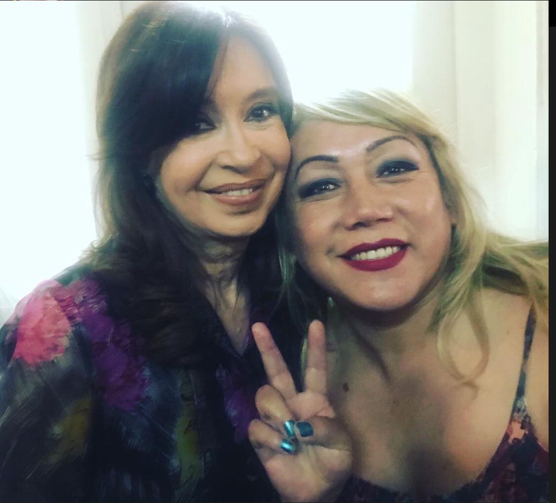 Se hace llamar "la travesti de Cristina", por su cercanía a la expresidenta de Argentina.