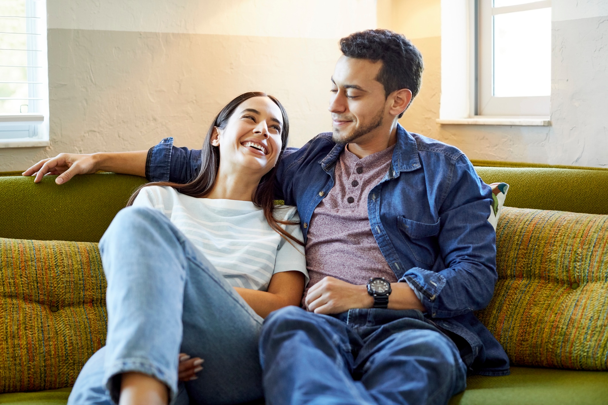 Si algo te molesta y se repite, no lo minimices ni lo dejes pasar. Lo que incomoda y no se habla suele acumularse con el tiempo y terminar explotando de la peor manera. Foto: Istock