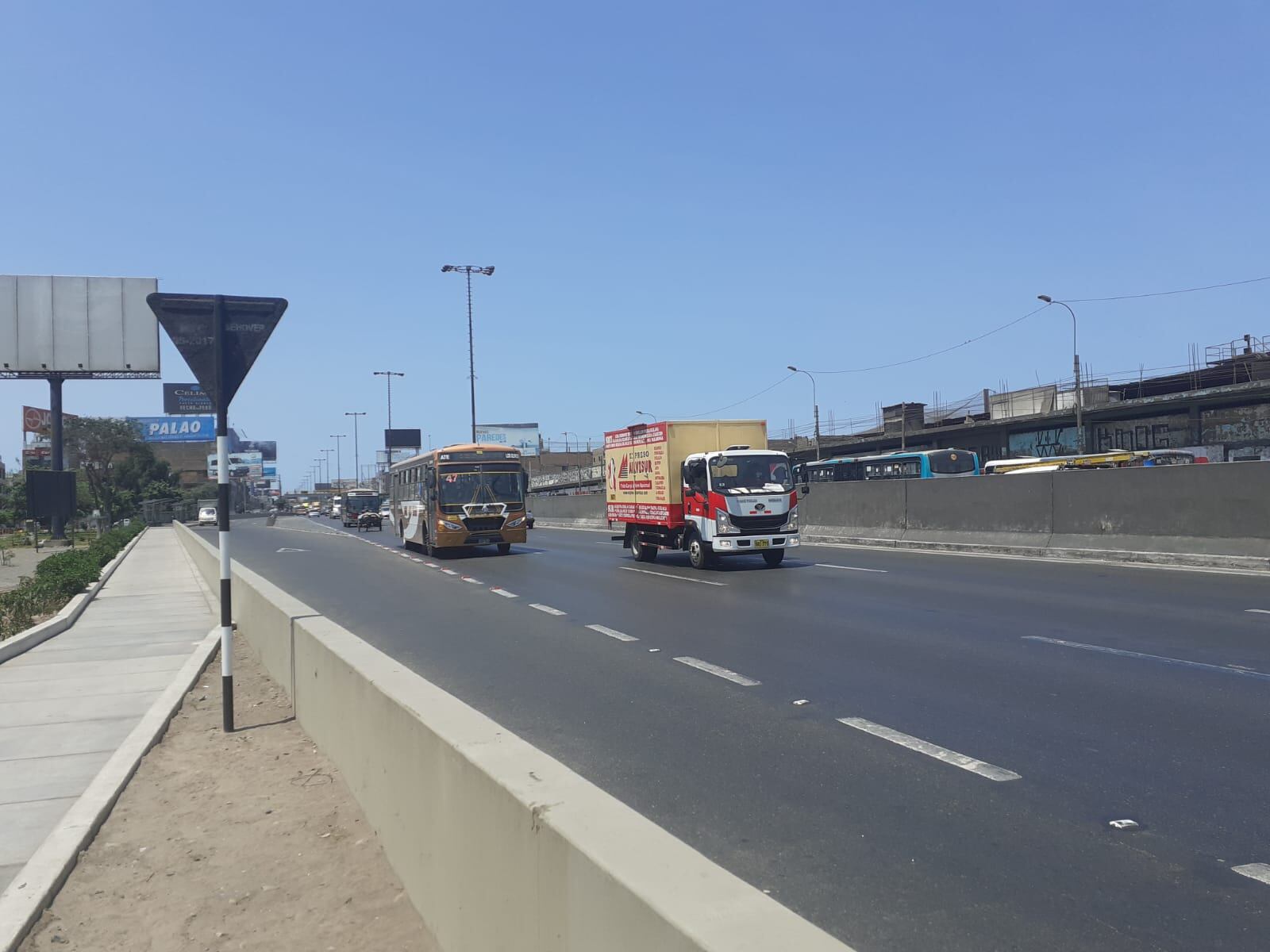 El joven policía Pierre Anthony Araujo Domínguez (25), perteneciente al Grupo Terna Norte (Escuadrón Verde) murió atropellado por un bus de transporte público.