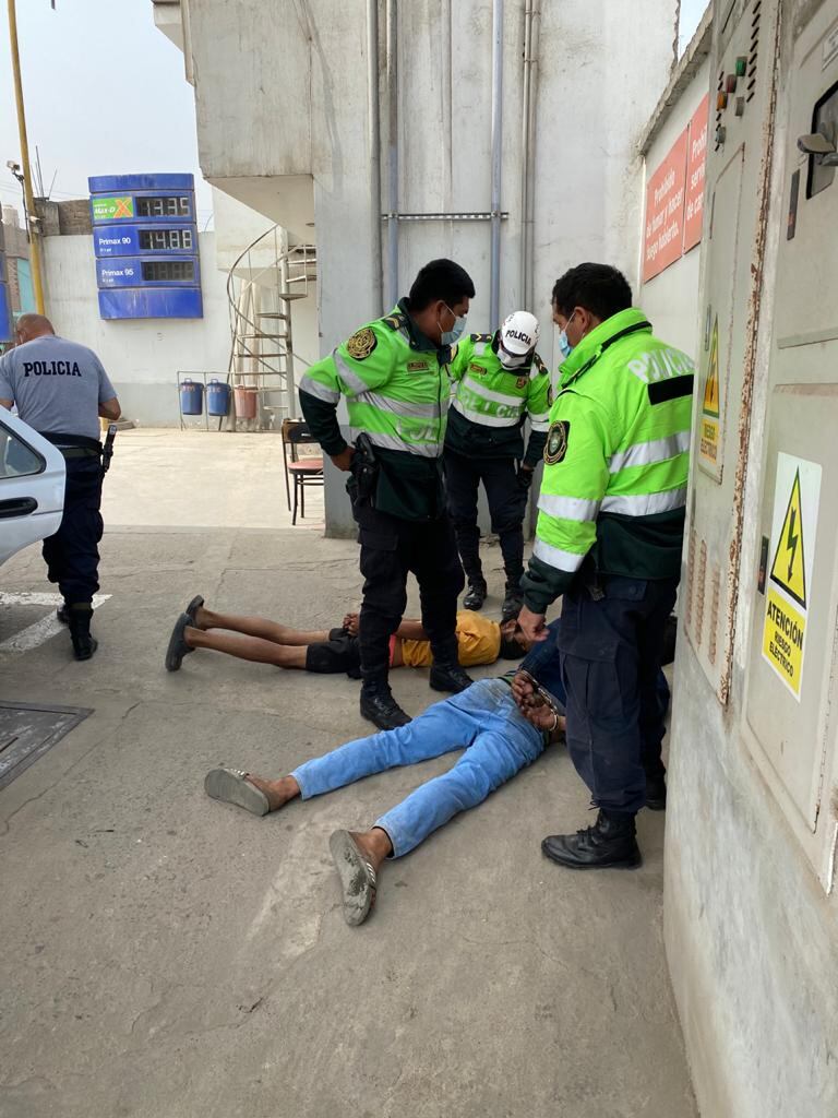 Terminaron en el piso.