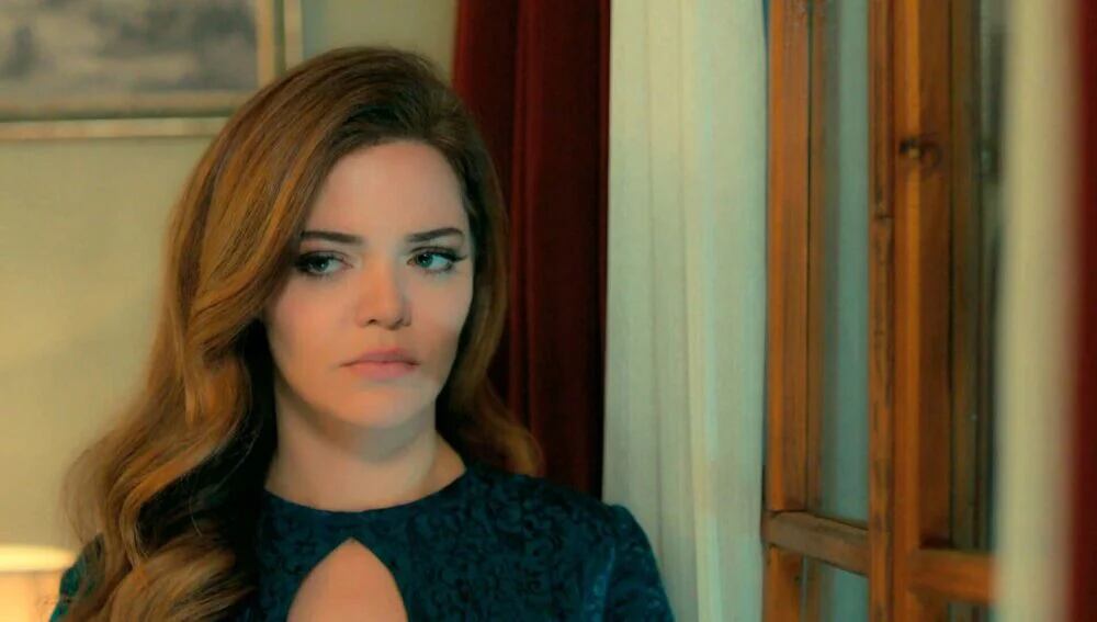 Demir ha vuelto a dormir fuera de casa, para decepción de Züleyha (Foto: Tims & B Productions)