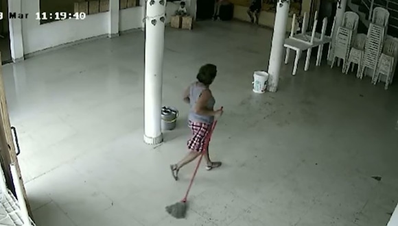 Piura: mujer recibe bala perdida durante persecución policial