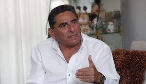 Las pepitas políticas del Trome: Las mil y una de Carlos Álvarez