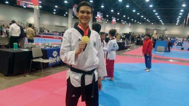 Hugo Del Castillo respondió a Phillip Butters, que se burló de algunos deportes. (Foto: AFP)