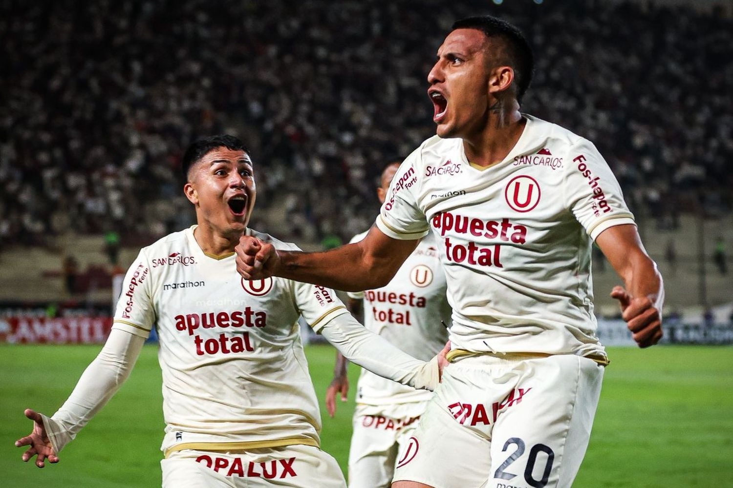 Alex Valera marcó el gol de la victoria ante Barcelona. (Foto: Universitario de Deportes)