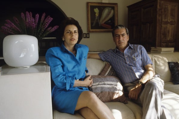Mario Vargas Llosa dejó a Patricia Llosa para iniciar una relación son Isabel Preysler. (Foto: Getty Images)