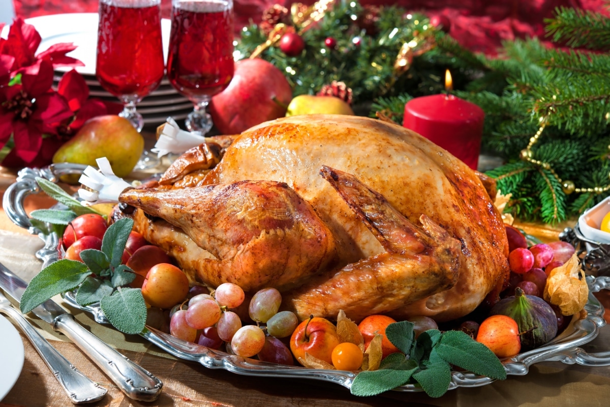 El pavo no siempre fue el protagonista de la Navidad. Te contamos la historia detrás de esta tradición. Foto: iStock.