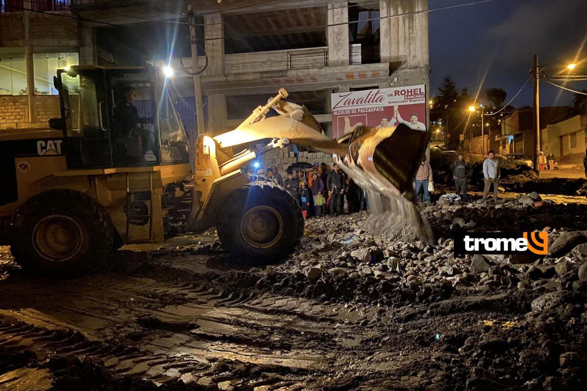Trabajos de mitigación de daños se ejecutan desde anoche en Paucarpata, Arequipa.