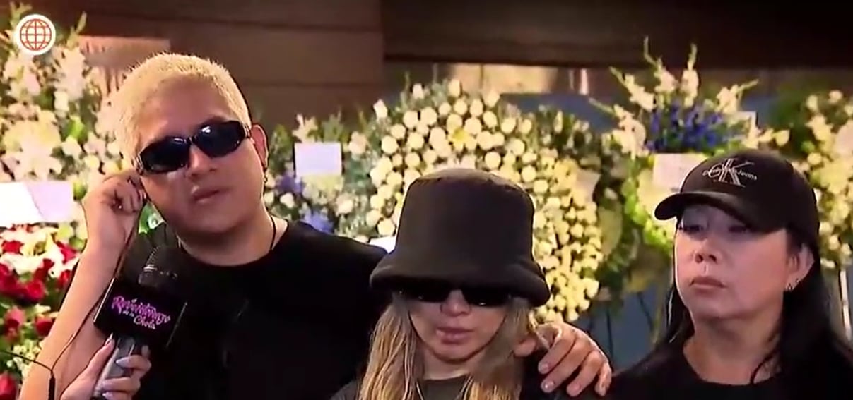 Familia de Manolo Rojas en su sepelio