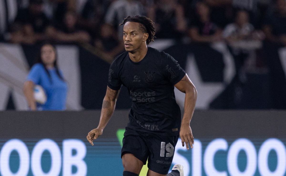 André Carrillo firmó un año de contrato con el Corinthians. (Foto: Rodrigo Coca / Agencia Corinthians)