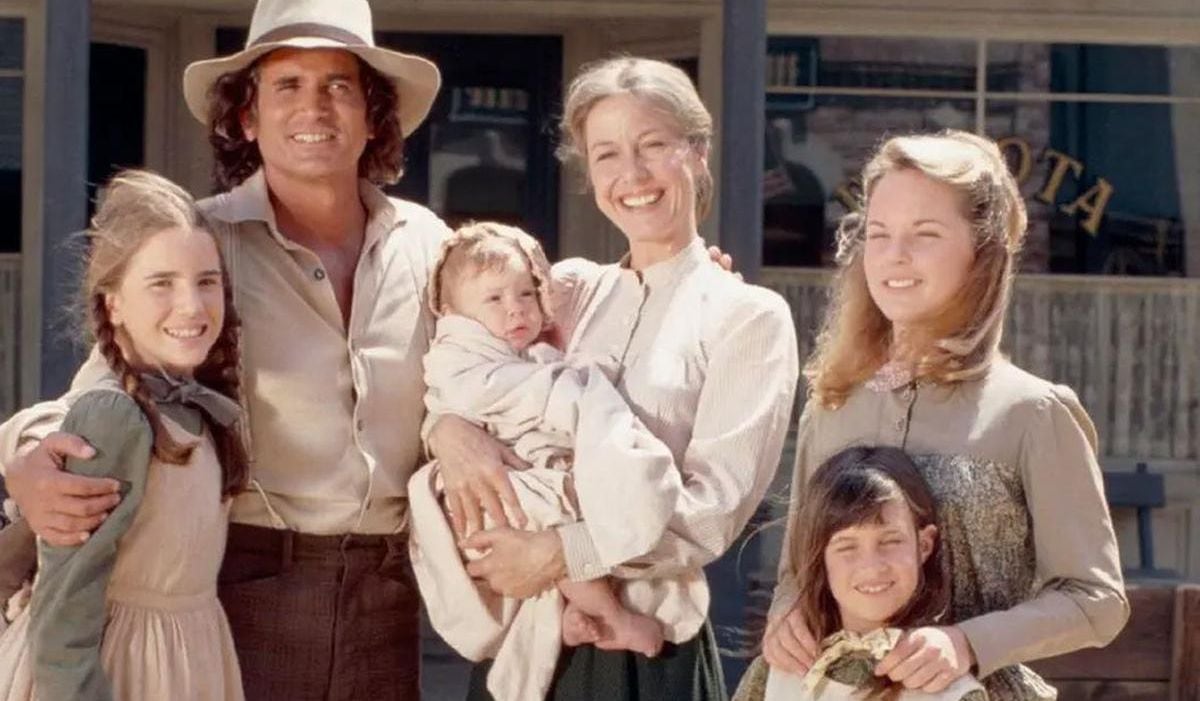 Michael Landon, Karen Grassle, Melissa Gilbert, Melissa Sue Anderson y las gemelas Lindsay y Sidney Greenbush dieron vida a los integrantes de la clásica serie. (Foto: NBC)