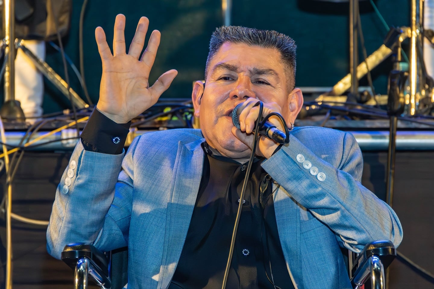 Dilbert Aguilar, cantante de cumbia Foto: Dilbert Aguilar y Orquesta La Tribu.