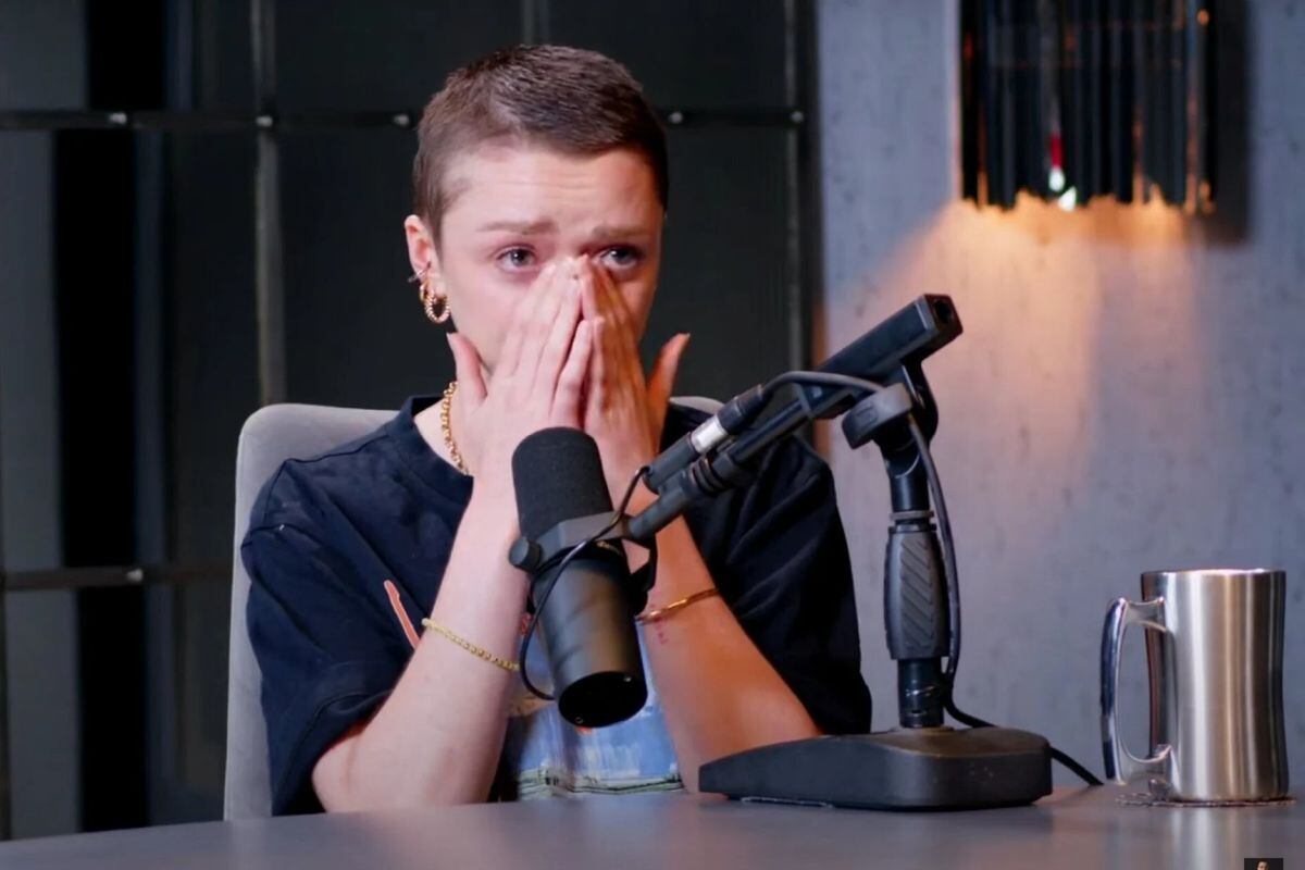 Maisie Williams se quiebra en el podcast "The Diary Of A CEO" (Foto: YouTube)