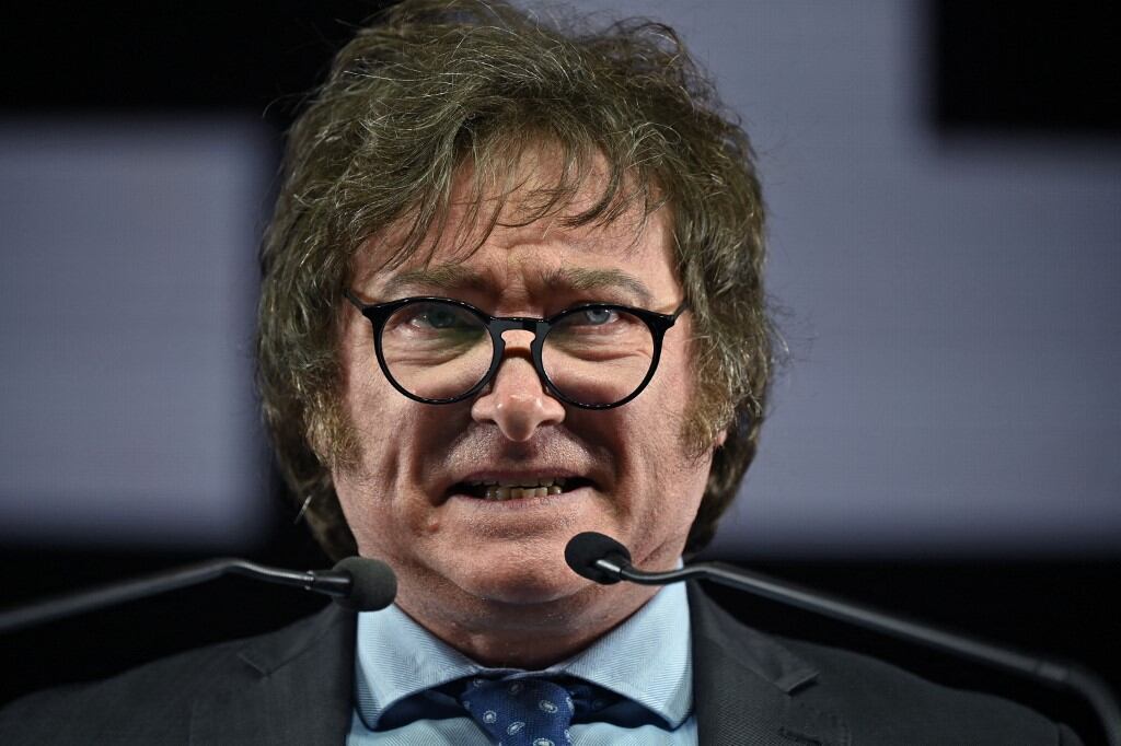 Milei ha generado controversia con sus últimas declaraciones, donde asegura que de llegar al poder no mantendría relaciones con gobiernos comunistas, poniendo en riesgo las dos principales relaciones comerciales de Argentina.