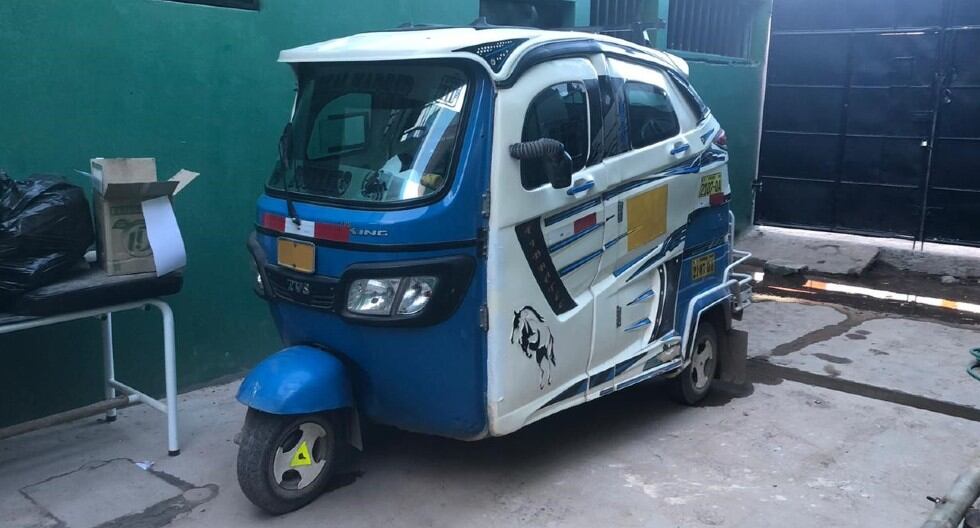 Puno: En este mototaxi, el feminicida llevó los restos de la infortunada joven hasta un basural de la urbanización Taparachi, en Juliaca. (Foto PNP)