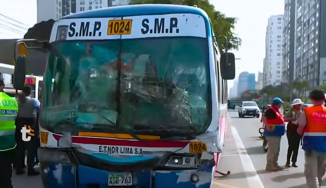 Bus de transporte público impactó contra otro vehículo y dejó numerosos heridos (Foto: TVPerú)