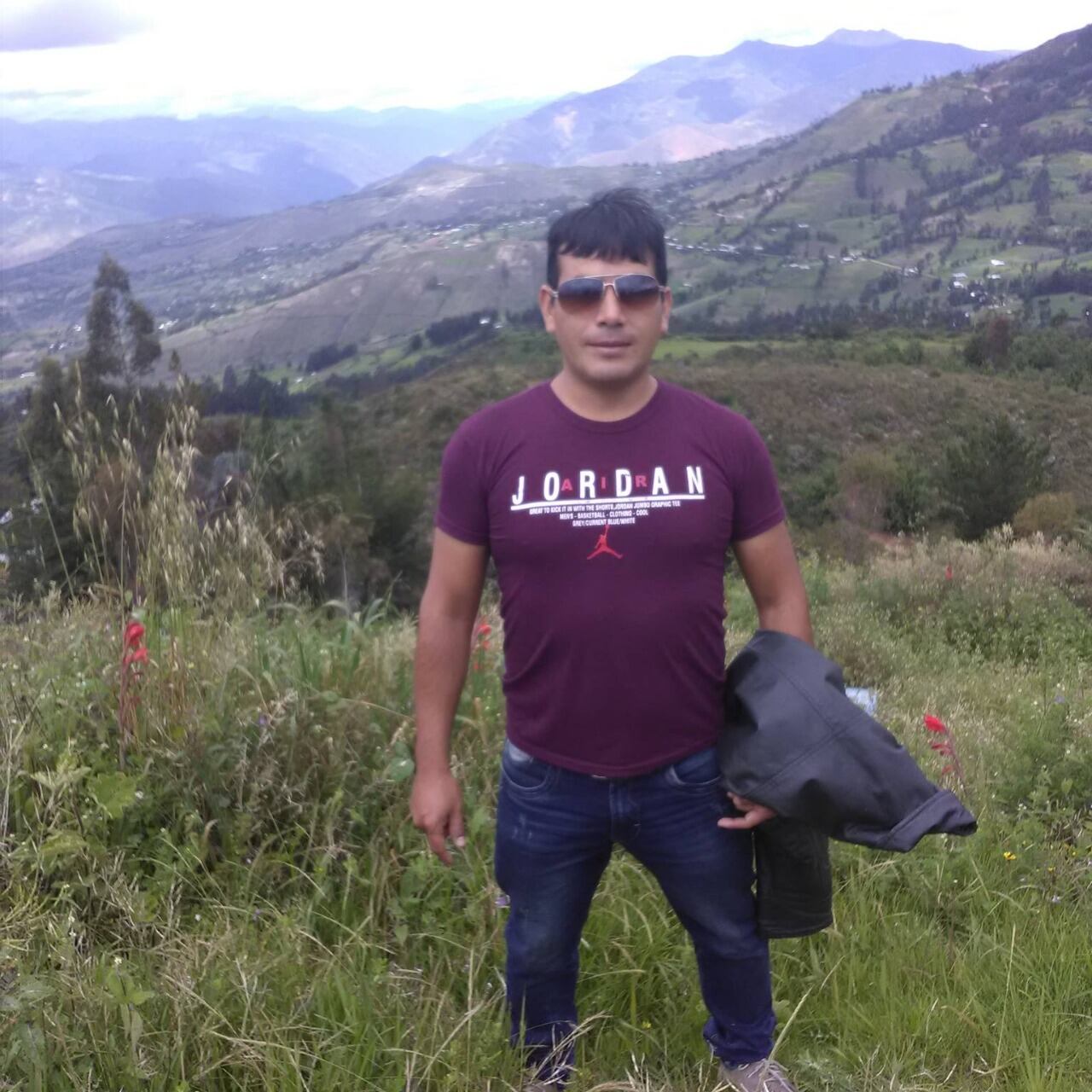 Marco Antonio Miranda Páucar (36) correteó a su hermano mayor Evert Arturo Miranda (38), el que aparece en la foto, y lo asesinó de varias cuchilladas, en Villa María del Triunfo.