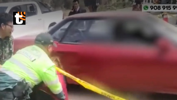 Asesinan a hombre dentro de su auto en Carabayllo
