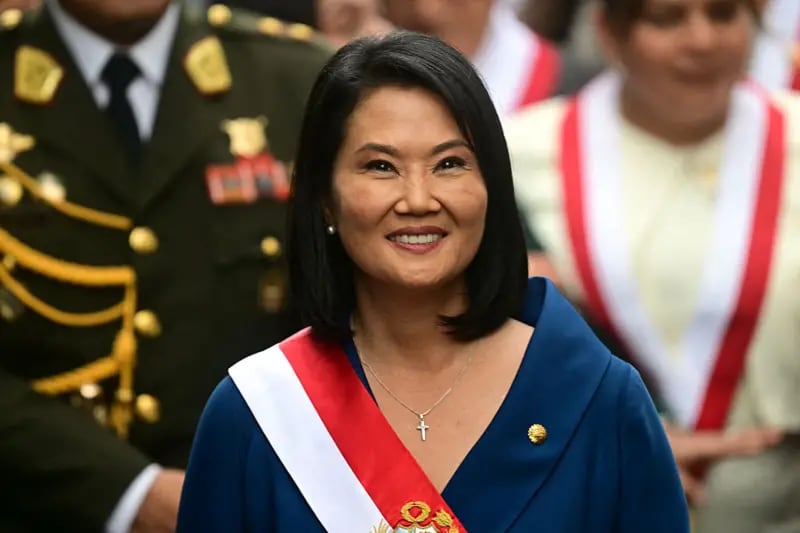 Keiko Fujimori asumió la presidencia de Perú tras ganar las elecciones con la promesa de "mano dura" en seguridad, como otros derechistas en la región.