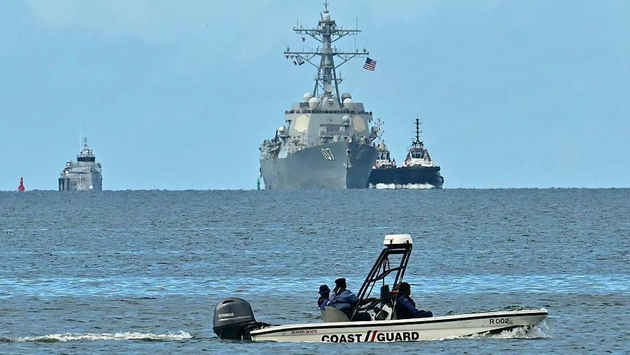 Estados Unidos desplegó una flota de buques de guerra al Caribe, a pocos kilómetros de la costa de Venezuela