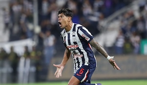 Esteban Pavez anotó el empate de Alianza Lima ante Sporting Cristal en los descuentos | VIDEO