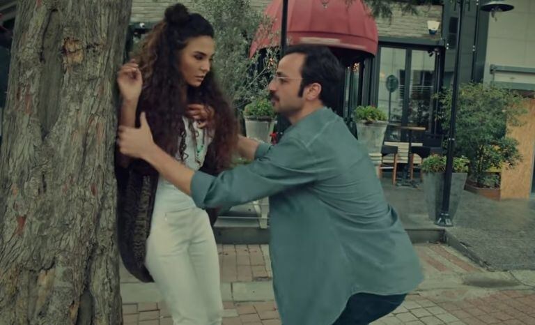 En esta producción, Ebru Şahin aparece solo en algunos capítulos, pero logró hacerse notar con su talento para la actuación (Foto: O3 Medya)